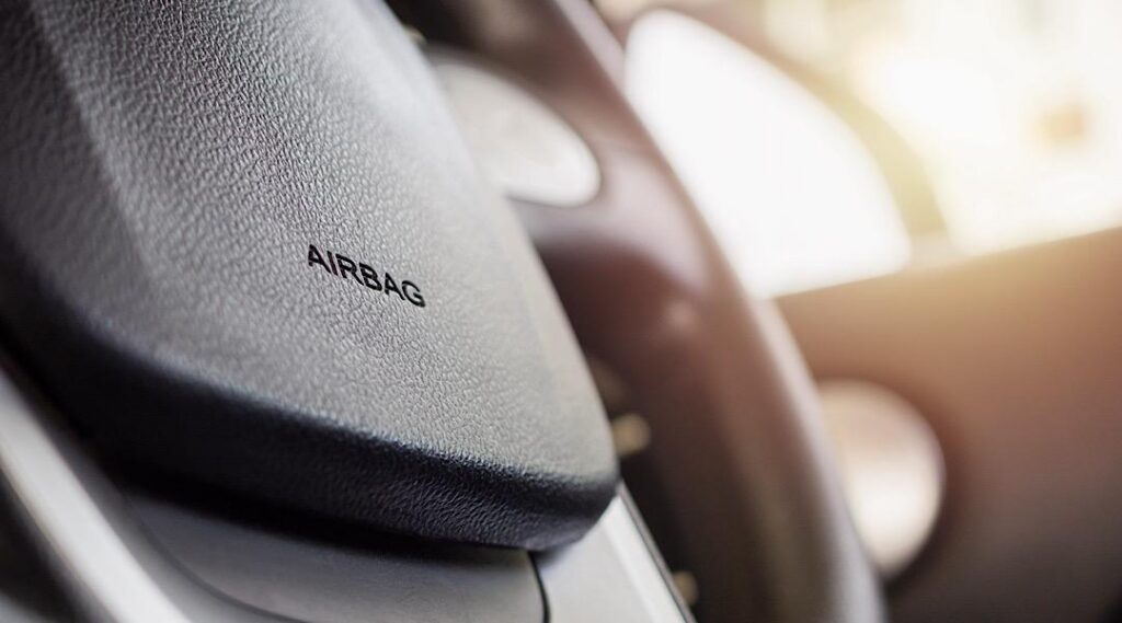 Airbag Tampering Signs in a Used Car: What a Mechanic Looks For (Beyond the History Report)